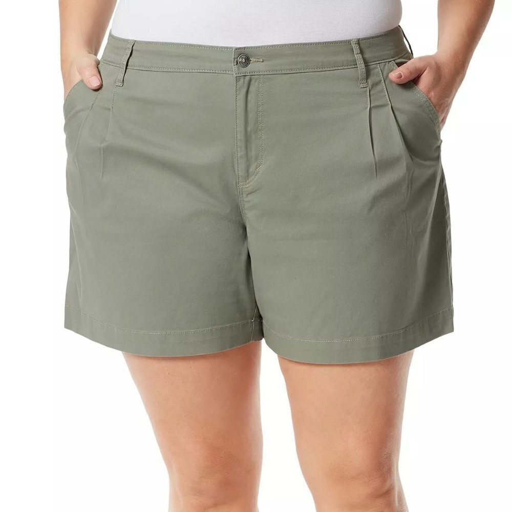 Gloria Vanderbilt Womens Green Pockets Chino Pleated Shorts Plus Sz 18W New